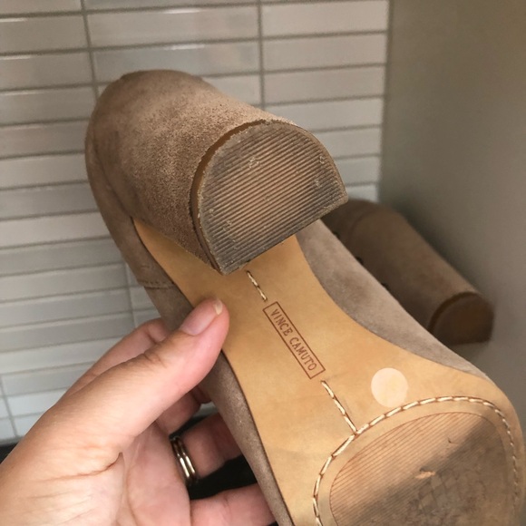 Vince Camuto women’s suede ankle boots - Picture 9 of 9